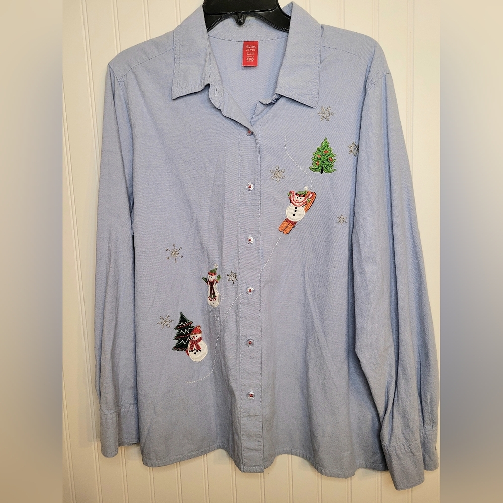 Holiday Cotton Chambray Button-up With Snowmen & Christmas Trees Sz 16/18 - Picture 1 of 6